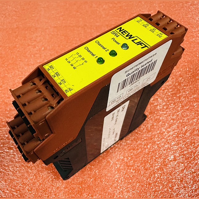 Реле безопасности 3NO+1NC SR4 NewLift