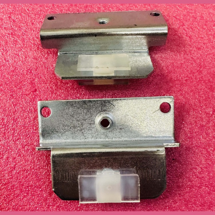 Башмак дверей шахты кабины в сборе KM674014G01 Kone
