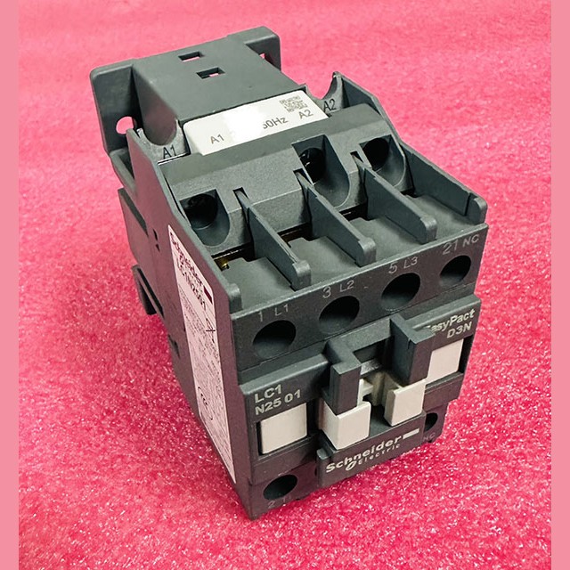 Контактор 110V 1NC 11kW 25A LC1N2501F5N Schneider Electric