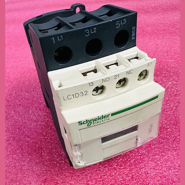 Контактор 110V LC1D32F7 Schneider Electric
